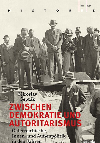 Zwischen Demokratie und Autoritarismus